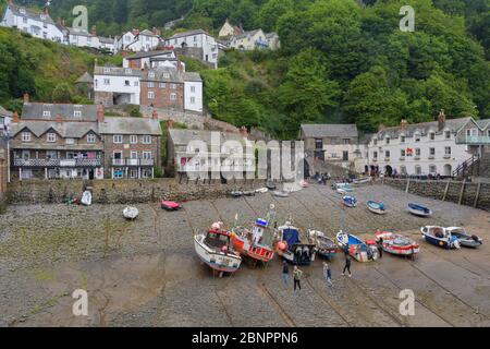 Porto a bassa marea, Clovelly, Devon, Inghilterra sud-occidentale, Inghilterra, Regno Unito, Europa Foto Stock