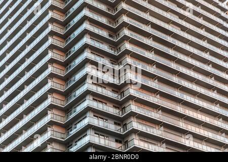 Giappone, Honshu, Tokyo, Toyosu, Shinonome Waterfront High-Rise Apartments Blocchi Foto Stock