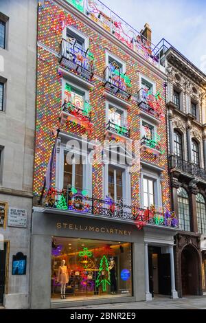 Inghilterra, Londra, New Bond Street, Stella Mccartney Store Foto Stock