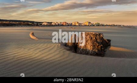 Spiaggia vuota a Narbonne Plage in inverno. Foto Stock