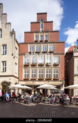 Casa storica a tetto su Prinzipalmarkt, Munster in Westfalia, Nord Reno-Westfalia, Germania, Europa Foto Stock