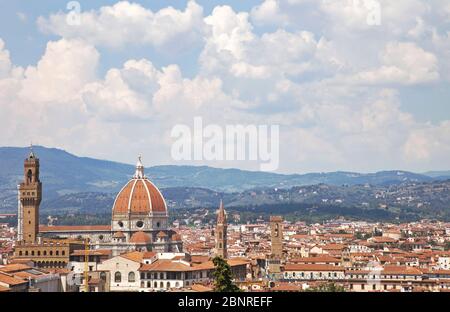 Duomo, case, panorama, architettura, Firenze, Toscana, Italia Foto Stock