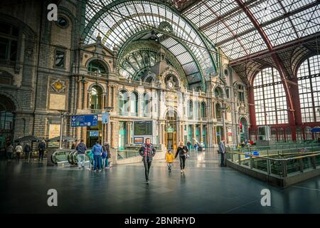 Europa, Belgio, Anversa, città, centro, stazione ferroviaria, Anversa-Centraal, Centraal Foto Stock