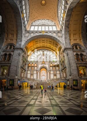 Europa, Belgio, Anversa, città, centro, stazione ferroviaria, Anversa-Centraal, Centraal Foto Stock