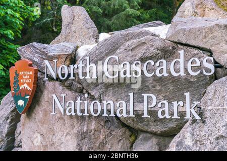 Firmare in ingresso della cascata del nord del parco nazionale,Washington,Stati Uniti d'America. Foto Stock