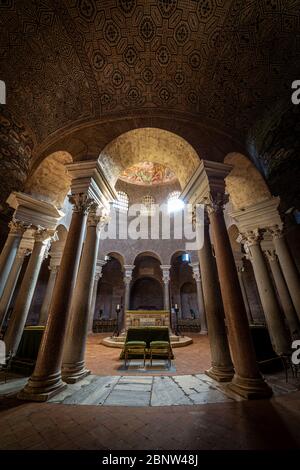 ROMA - 10 AGOSTO 2019: Il Mausoleo di Santa Costanza a Roma Foto Stock