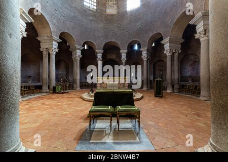 ROMA - 10 AGOSTO 2019: Il Mausoleo di Santa Costanza a Roma Foto Stock