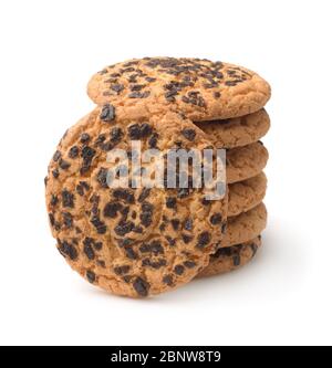 Pila di biscotti al cioccolato isolati su bianco Foto Stock