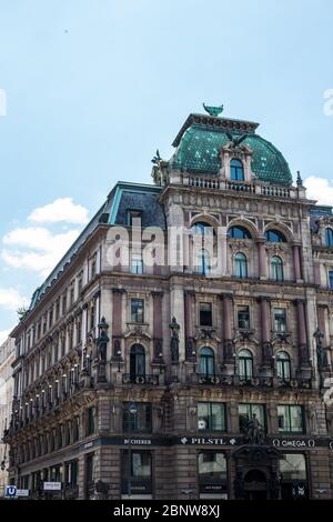 Vienna, Austria - 18 giugno 2018: Palais Equitable a Stock-im-Eisen-Platz, Vienna Old Town Foto Stock
