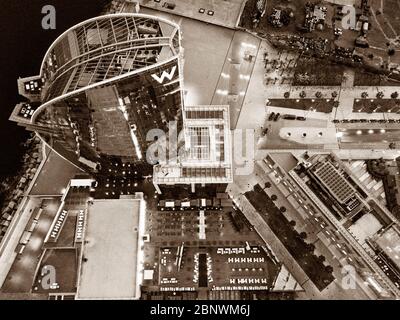 Barceloneta l'Hotel W progettato dall'architetto Riccardo Bofil vista aerea Barcellona Catalogna Spagna. Il W Barcelona Hotel, conosciuto come Foto Stock