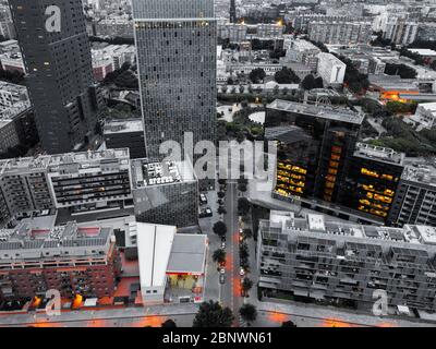 Poblenou vista aerea Me by Sol Melia Hotel e Parco Centrale di Poblenou Barcellona Catalogna Spagna. Il Parco Centrale di Poblenou, "El Parc del CEN Foto Stock