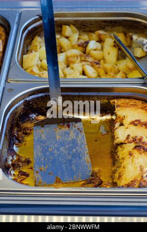 una padella per pasticcio a cottura lenta Foto Stock