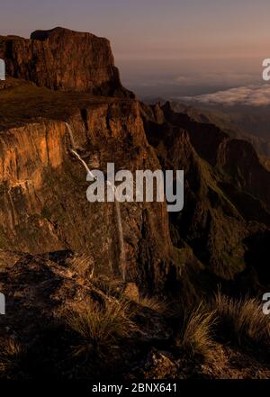 tugela cade dalla cima dell'anfiteatro, drakensberg, kwazulu natal Foto Stock