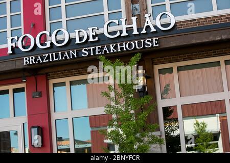 Un cartello con il logo all'esterno di un ristorante Fogo de Chao situato a King of Prussia, Pennsylvania, il 4 maggio 2020. Foto Stock