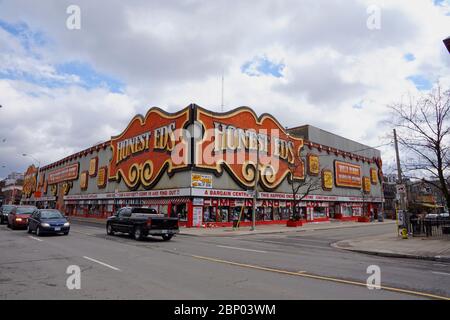 Toronto Canada - 21 Marzo 2015 - scena di strada a Toronto Ontario - Honest ed Foto Stock
