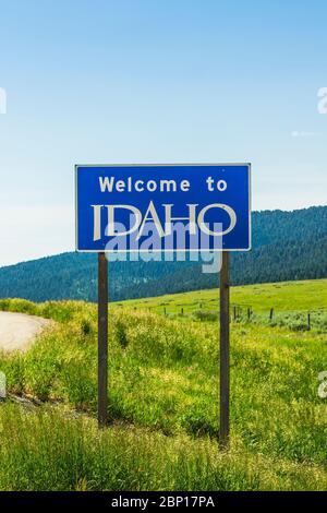 Cartello dello stato dell'Idaho all'ingresso dello stato vicino alla superstrada. Foto Stock