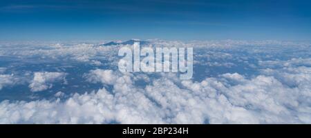 Sparare sulle nuvole dal monte Kilimanjaro in Kenya Foto Stock