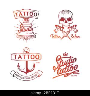 Logo Tattoo studio. Loghi colorati per tatuaggio e maschere di salotto. Emblemi di un negozio d'arte vettoriale retrò tatuante con cranio e ancora isolati su sfondo bianco Illustrazione Vettoriale