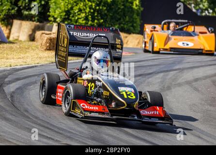 Jared Parker nel 2018 University of Canterbury Motorsport 18-C racer. Foto Stock