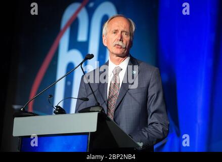 AIAA NASA 60° anniversario di ricevimento l'Amministratore associato della NASA per la direzione della Missione di esplorazione umana e operativa William Gerstenmaier parla durante un ricevimento ospitato dall'American Institute of Aeronautics and Astronautics (AIAA) per celebrare il 60° anniversario della NASA, giovedì 20 settembre, 2018 presso il Ronald Reagan Building e l'International Trade Center di Washington, DC. Foto Stock