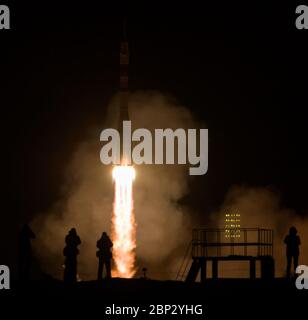 Il 15 marzo 2019, la Soyuz MS-12 è stata lanciata dal cosmodromo di Baikonur in Kazakistan, trasportando gli astronauti della NASA Nick Hague e Christina Koch, insieme al cosmonauta Alexey Ovchinin, in una missione di sei mesi e mezzo verso la stazione spaziale Internazionale. Foto Stock