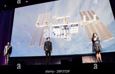 Il 21 ottobre 2019, gli artisti di Broadway intratterranno i partecipanti durante la cerimonia di apertura del 70° Congresso Astronautico Internazionale al Walter E. Washington Convention Center di Washington, D.C. Foto Stock