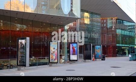 Starr Theatre, Alice Tully Hall, Lincoln Center, 1941 Broadway, New York, New York. Esterno di un luogo per le arti dello spettacolo nell'Upper West Side di Manhattan. Foto Stock