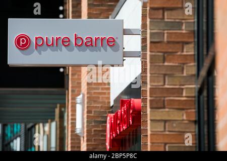 Un logo all'esterno di una sede pure barre a Silver Spring, Maryland, il 12 maggio 2020. Foto Stock