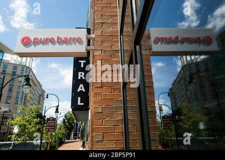 Un logo all'esterno di una sede pure barre a Silver Spring, Maryland, il 12 maggio 2020. Foto Stock