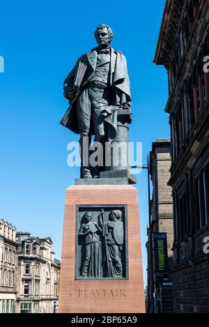 William Henry Playfair Statua su Chambers Street a Edimburgo, Scozia, Regno Unito Foto Stock