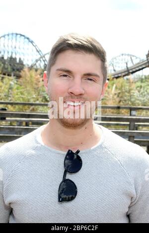 Joey Heindle,Colossus montagne russe in legno Heide Park Soltau vicino Amburgo,14.05.2019 (Joey Heindle ha avuto anche il suo compleanno quel giorno e può passare nel parco con la sua ragazza) Foto Stock