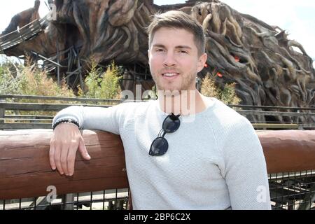 Joey Heindle,Colossus montagne russe in legno Heide Park Soltau vicino Amburgo,14.05.2019 (Joey Heindle ha avuto anche il suo compleanno quel giorno e può passare nel parco con la sua ragazza) Foto Stock