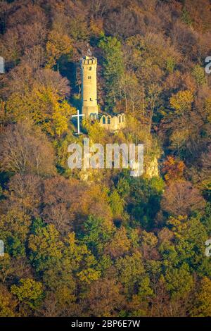 Vista aerea, Torre Bilstein nella foresta d'autunno, Marsberg, Sauerland, Nord Reno-Westfalia, Germania Foto Stock