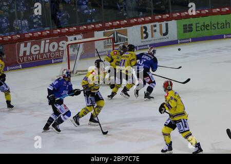 5. Sptg. DEL 19-20: SERC Wildwings vs Krefeld Penguins Foto Stock