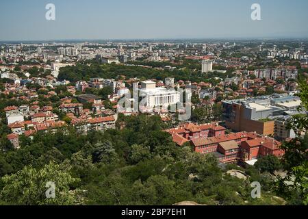 PLOVDIV, BULGARIA - Luglio 02, 2019: Veduta aerea della città. Plovdiv è la seconda città più grande della Bulgaria. Foto Stock