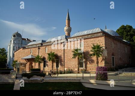 PLOVDIV, BULGARIA - Luglio 02, 2019: Moschea Dzhumaya nel centro storico. Plovdiv è la seconda città più grande della Bulgaria. Foto Stock