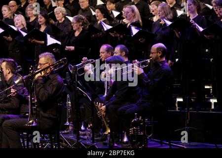 43. Leipziger Jazztage - Spielvereinigung Sued & MDR-Rundfunkchor Foto Stock