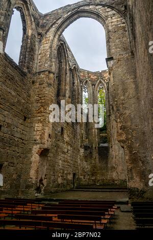 OYBIN, GERMANIA - 10 OTTOBRE 2019: Le rovine di Burg Oybin, fondato come monastero dei Celestini nel 1369 nei Monti Zittau, al confine tra la Germania (Sassonia) e la Repubblica Ceca. Foto Stock