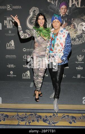 Micaela Schaefer,Julian FM Stoeckel,Julian's Jungle Palace,festa per l'inizio della nuova stagione del RTL Jungle Camp,Hotel Palace Berlin,10.01.2020 Foto Stock