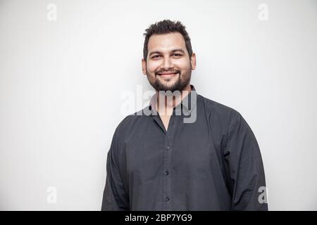 Giovane asiatico sorridente ritratto Foto Stock