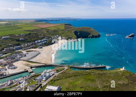 Fotografia aerea di Porteath Beach, Cornovaglia, Inghilterra Foto Stock