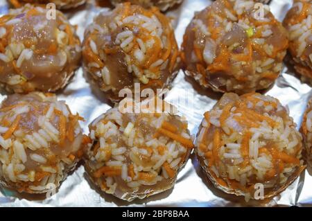 Polpette di carne con riso, cucinare polpette di carne di manzo Foto Stock