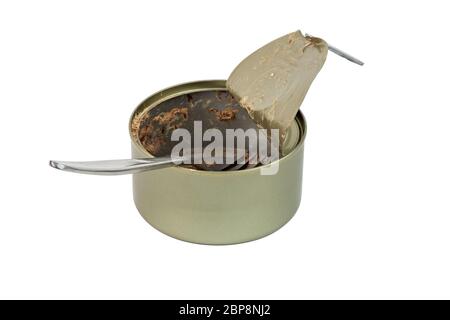 tincano aperto e vuoto con i resti di tonno e forchetta - isolato su sfondo bianco Foto Stock
