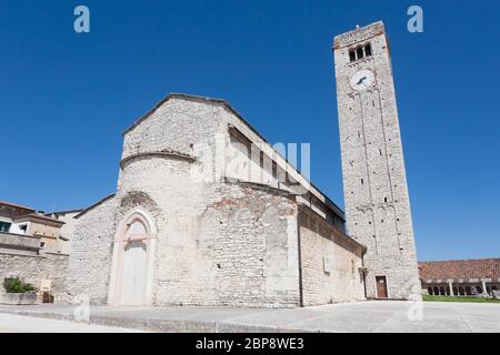 Sant Ambrogio di Valpolicella chiesa medievale, Italia. Valpolicella landmark Foto Stock