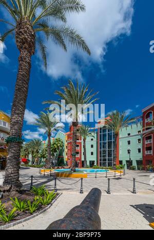 Willemstad Curacao Renaissance Mall e Rif Fort Foto Stock