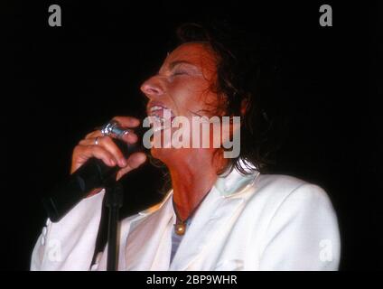 Napoli, 1994 settembre, concerto della musicista italiana Gianna Nannini. Foto Stock