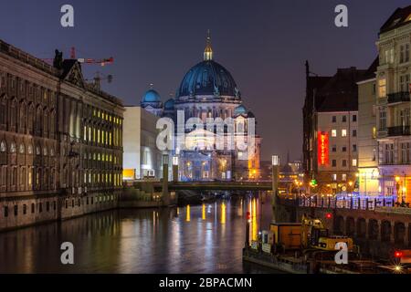 Berlino / Germania - 13 febbraio 2017: Cattedrale di Berlino (Berliner Dom) sul Museumsinsel nel centro di Berlino, Germania Foto Stock