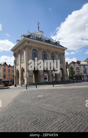 Il vecchio County Hall, che è ora un museo nel centro di Abingdon Town Center in Oxfordshire, Regno Unito Foto Stock