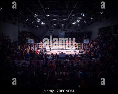 Muay Thai combattimenti al Channel 7 Stadium di Bangkok Foto Stock