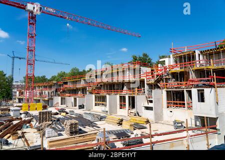 Cantiere del progetto di costruzione di alloggi Rübogen a Essen-Rüttenscheid, dove sono in costruzione 100 condomini, in 10 edifici, Essen, N. Foto Stock